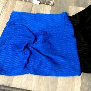 2 scrunch butt workout shorts!